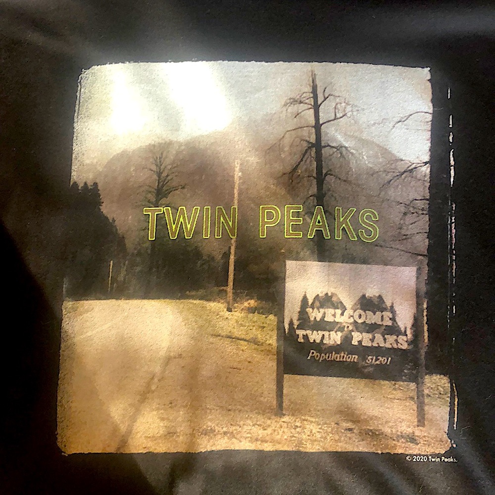 Twin Peaks 2 XL T-shirt like new mint condition